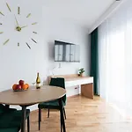 Διαμέρισμα Wola Tower *