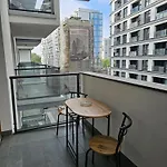 Wola Tower شقة وارسو