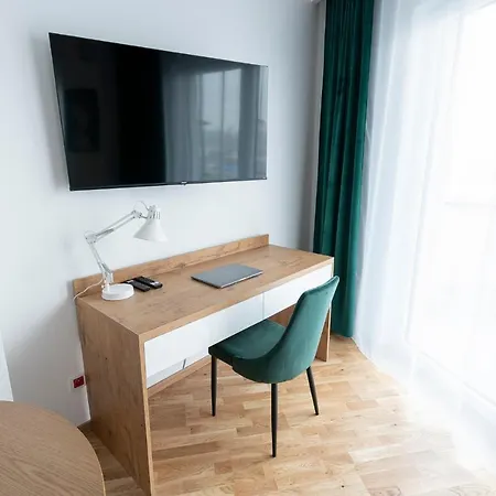 Wola Tower * ורשה