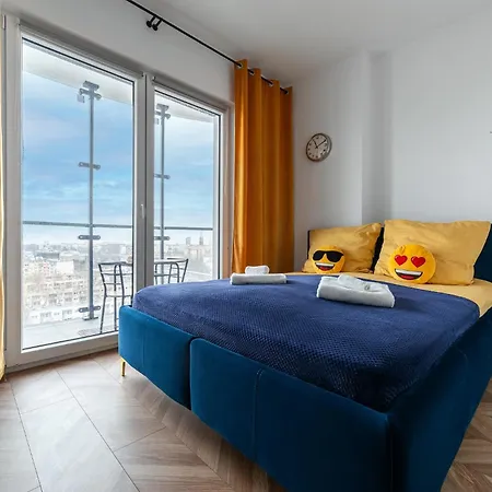 Apartman Wola Tower Varsó