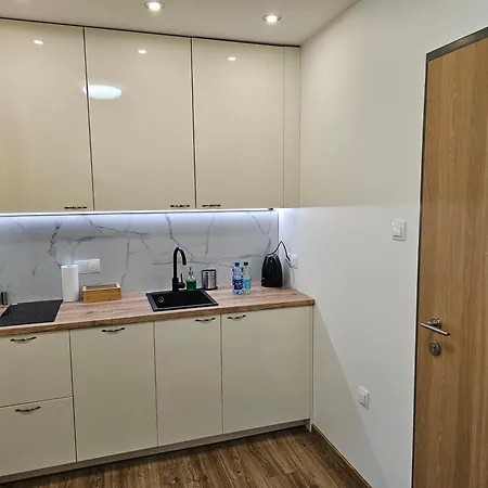 Apartman Wola Tower Varsó