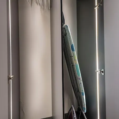 Wola Tower דירה *