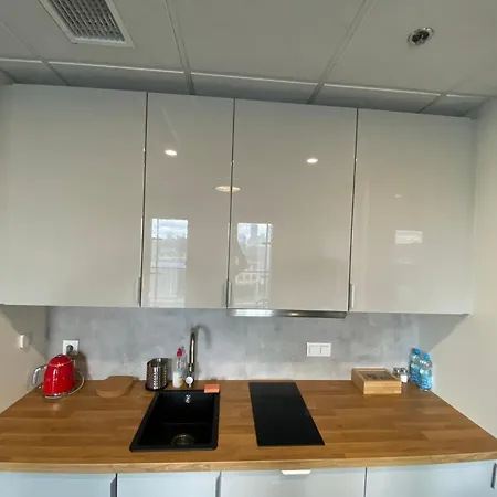 Apartman Wola Tower Varsó