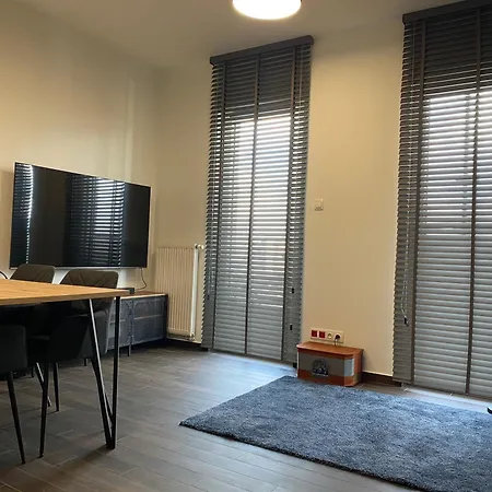 Wola Tower Апартаменты Варшава