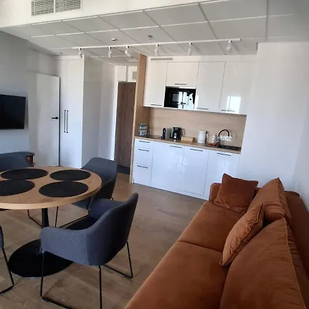 Apartman Wola Tower Varsó