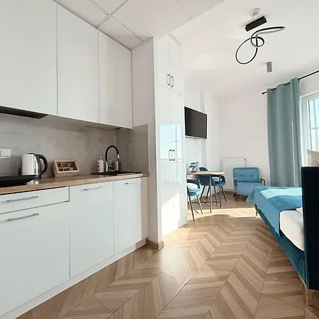 Wola Tower Apartment *