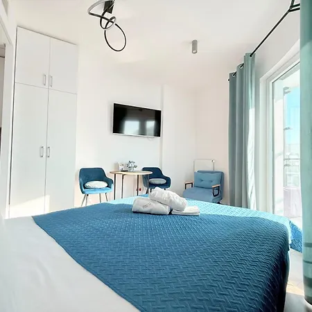 Wola Tower Apartment *