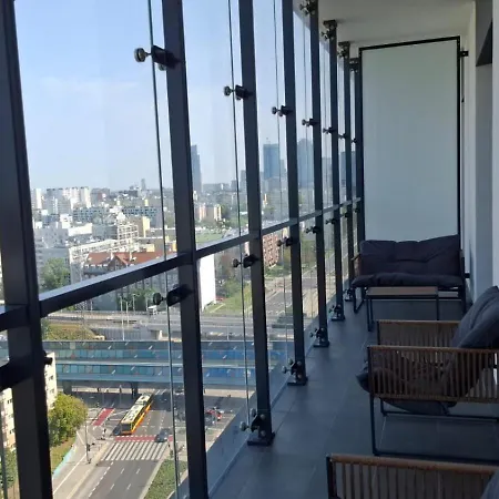 דירה Wola Tower